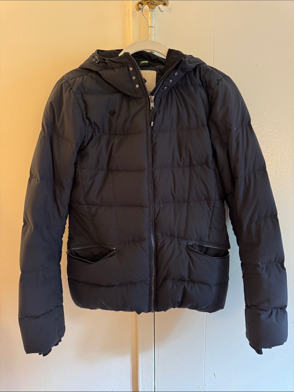 Obermeyer Women's Black Quilted Ski Jacket with Hood